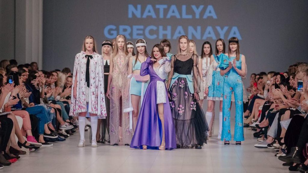 FASHION WEEK 2021 by Bohdan - Illustrated by невідомий - Ourboox.com