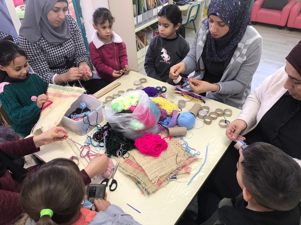 ورشات عمل مع الأهالي by faida mahajna - Ourboox.com