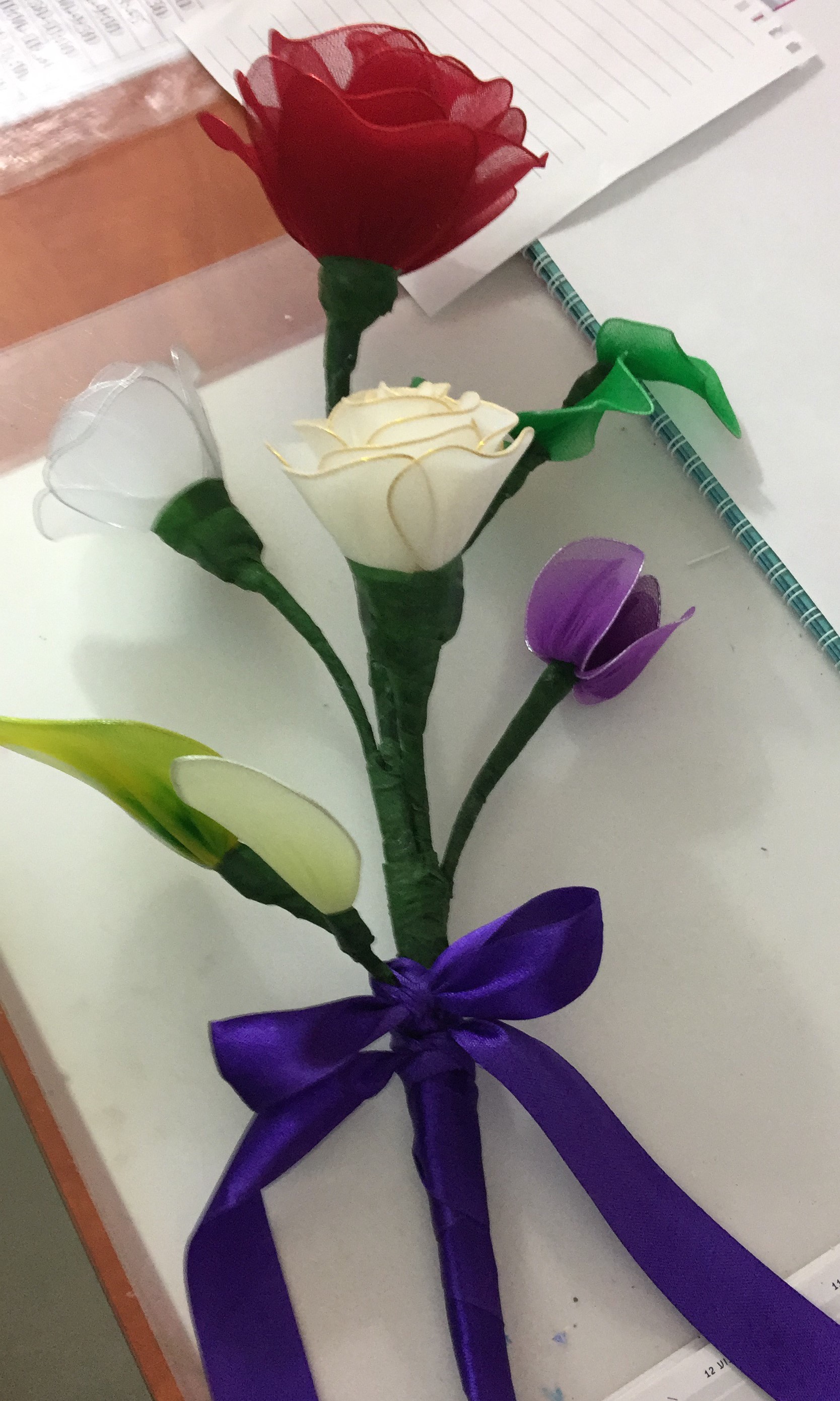 הפרחים של אתי by Eti Isaac - Ourboox.com