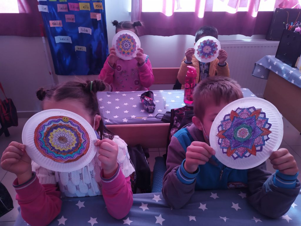 1/E DIJITAL SERGI by ozgekuzu - Illustrated by Özge ALTINYÜZÜK - Ourboox.com