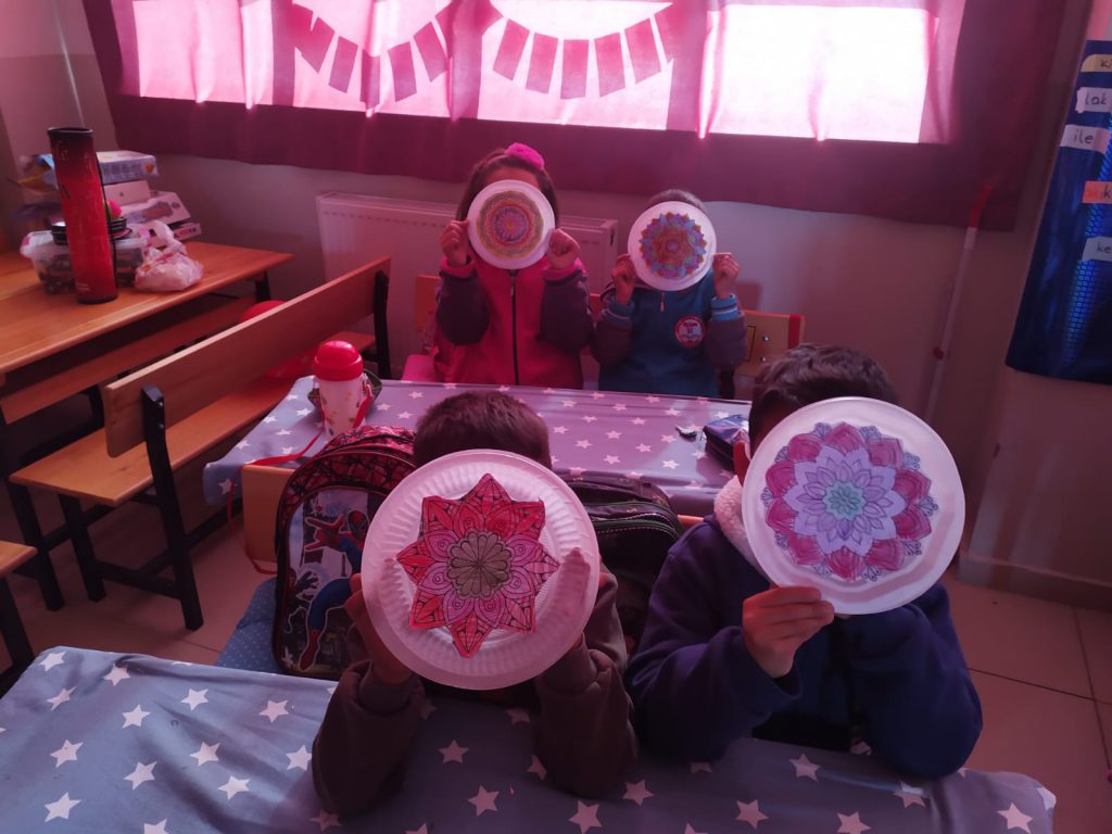 1/E DIJITAL SERGI by ozgekuzu - Illustrated by Özge ALTINYÜZÜK - Ourboox.com