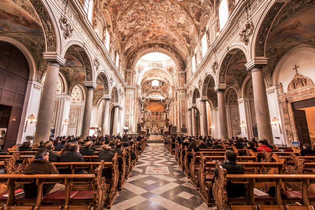 INCLITA URBS by Lorenzo Riggio - Ourboox.com