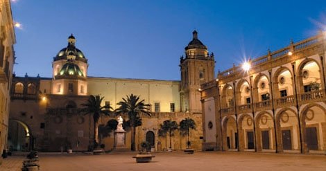 INCLITA URBS by Lorenzo Riggio - Ourboox.com