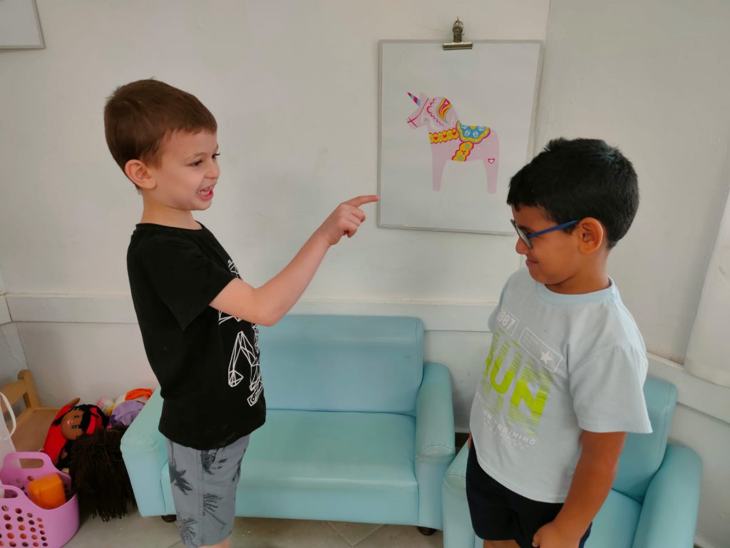 מה עושים כש…? by עינת יוספיאן - Ourboox.com