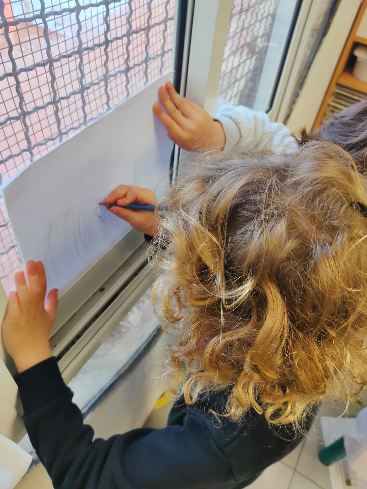 מה עושים כש…? by עינת יוספיאן - Ourboox.com