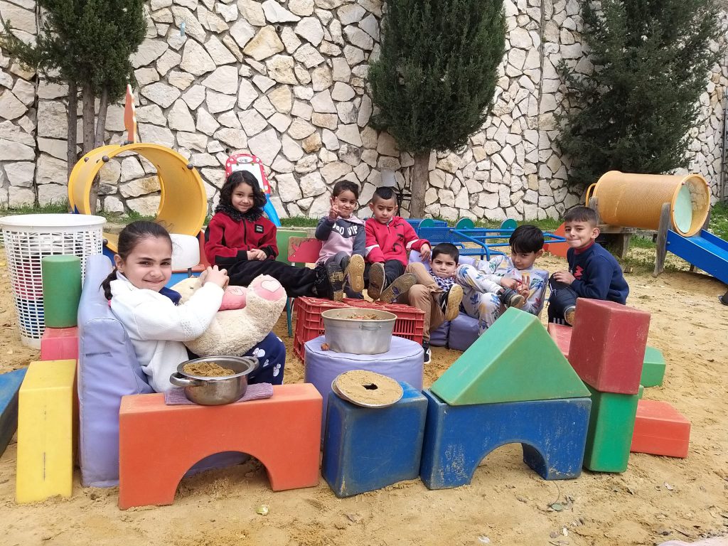 فعاليات متنوعة من صف الاخوة by alia daeef - Ourboox.com