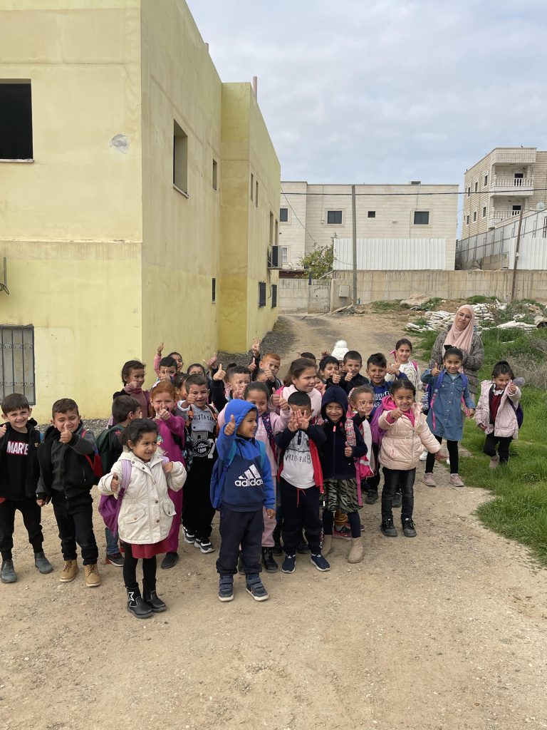 جوله في احضان الطبيعه by ABRAR - Illustrated by بستان المناهل - Ourboox.com