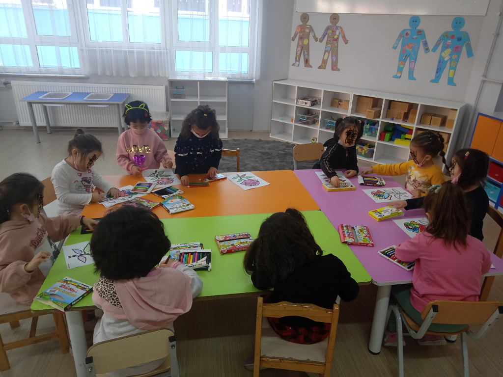 UÇURTMAM NEREDE? by MESRURE ESRA CERİT - Illustrated by UÇURTMAM NEREDE? - Ourboox.com