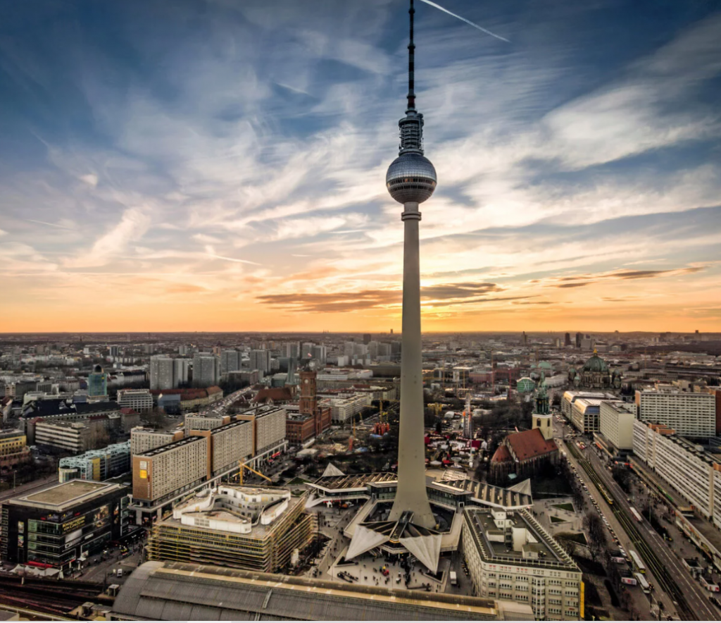 sightsights to Berlin by Paraskevi Manoli - Ourboox.com