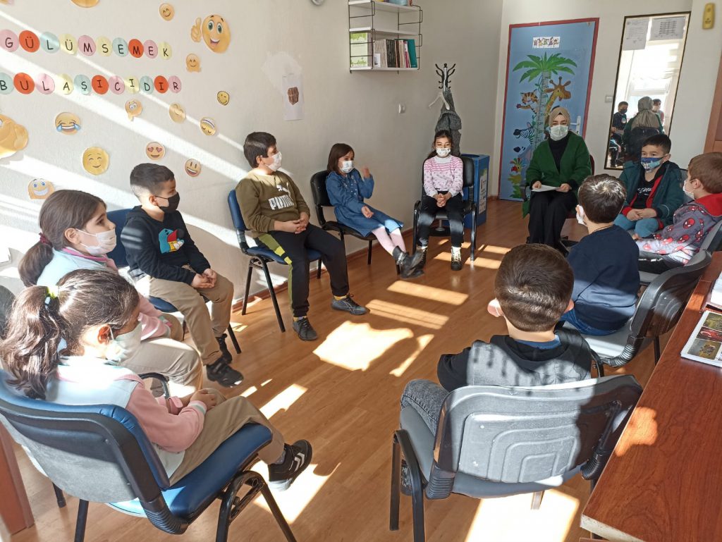 Güçlerimi Fark Ediyorum, Mutlu Oluyorum Projesi e-book Çalışması by Tuğba KILIÇ - Ourboox.com