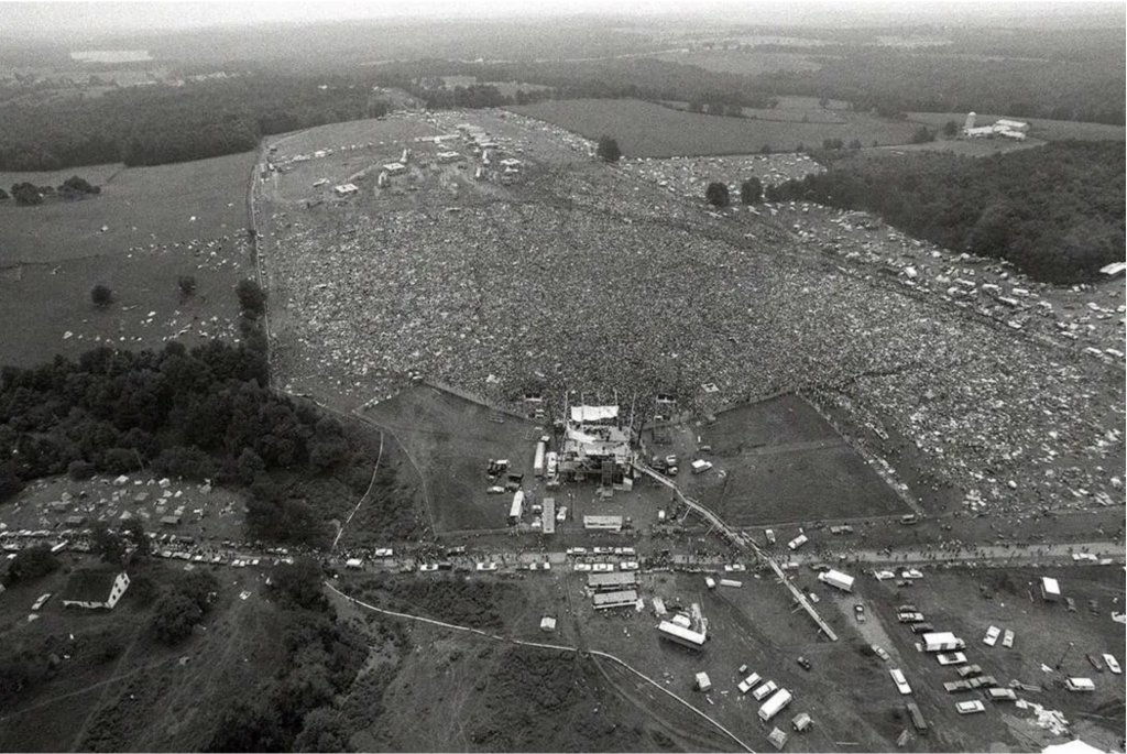WoodStock 1969 by Danielle Stein - Ourboox.com
