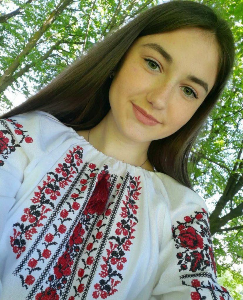 Книга наших шкільних років. Останній дзвінок 2022 by Оксана Анатоліївна Мартинюк вчитель зарубіжної літератури Перерослівського ліцею - Ourboox.com