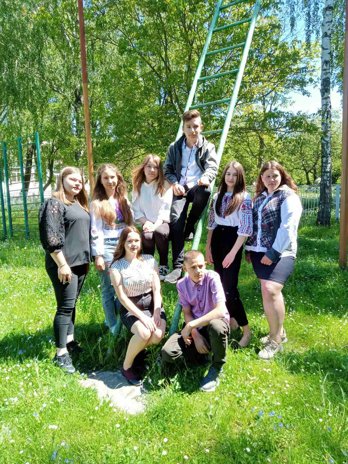 Книга наших шкільних років. Останній дзвінок 2022 by Оксана Анатоліївна Мартинюк вчитель зарубіжної літератури Перерослівського ліцею - Ourboox.com