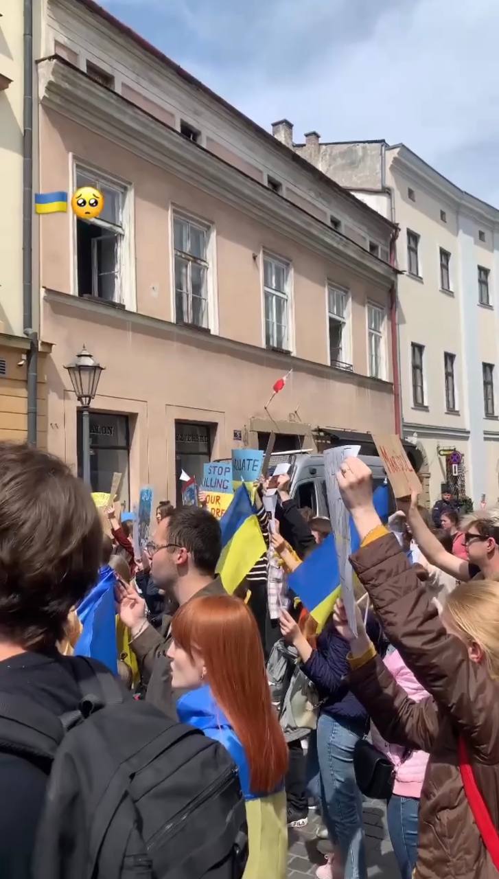 Необхідний переїзд до Польши by Voloshina Vika - Ourboox.com