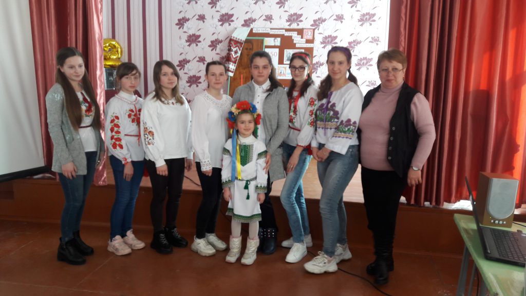 Книга наших шкільних років. Останній дзвінок 2022 by Оксана Анатоліївна Мартинюк вчитель зарубіжної літератури Перерослівського ліцею - Ourboox.com