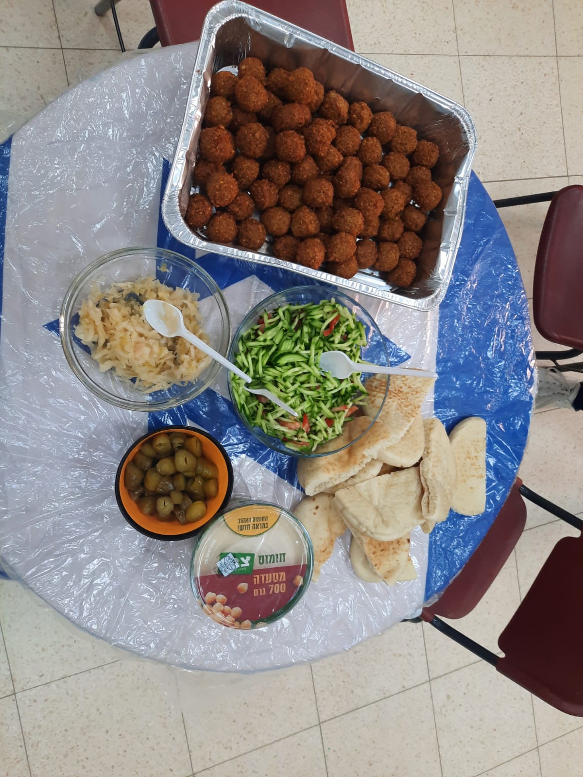 גן הרדוף חוגג יומולדת למדינה by inbar - Illustrated by עינבר אנג