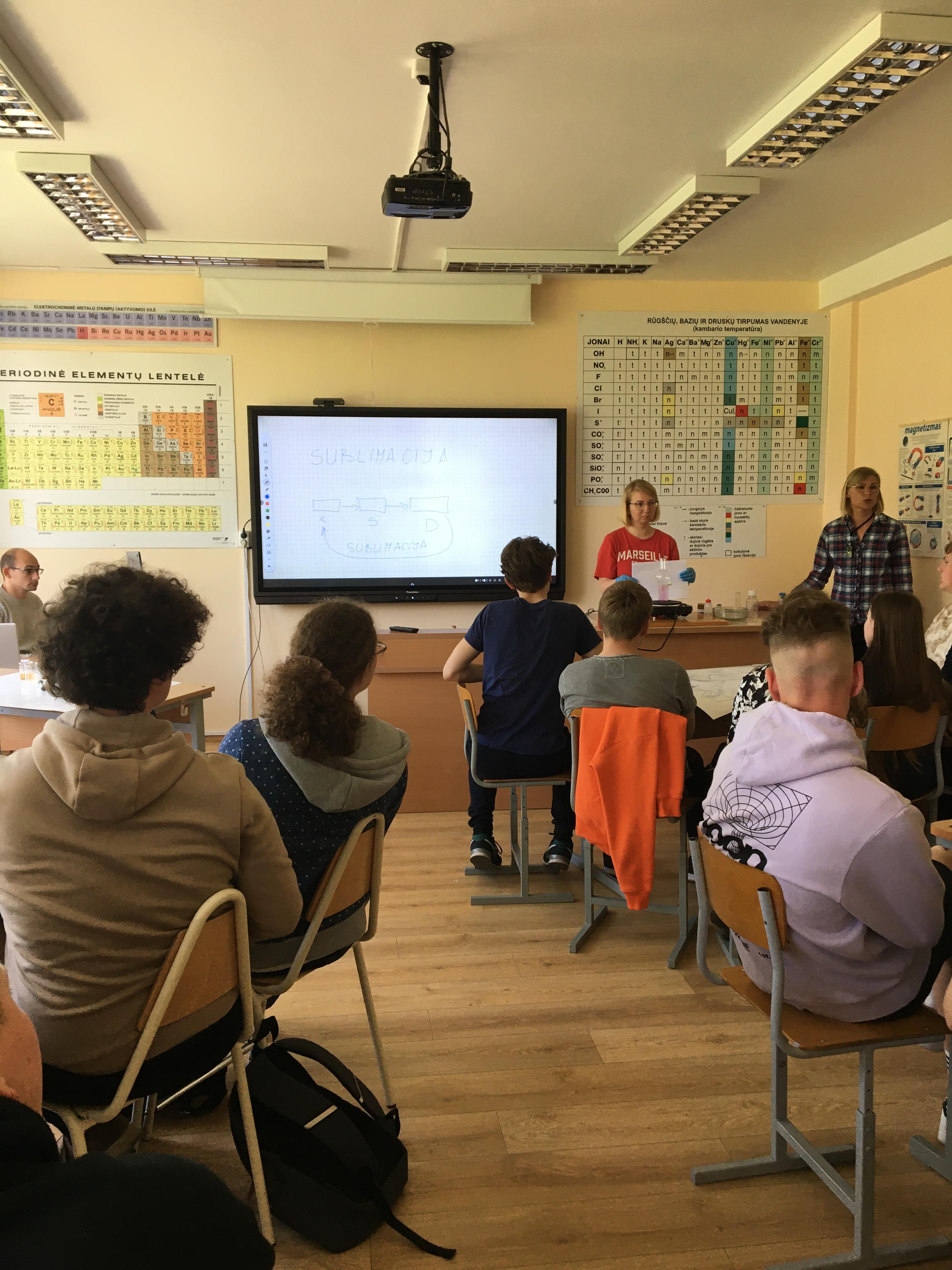 Jungtinis projektas „Pamoka kitaip“ by Pamoka kitaip - Illustrated by Mes iš Pamario krašto. Darnaus vystymosi tikslų siekimas. - Ourboox.com