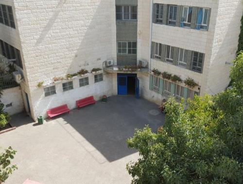 סיור בעיר ירושלים – עידו יואב ודוריאן by Ido Cohen - Illustrated by עידו יואב ודוריאן - Ourboox.com