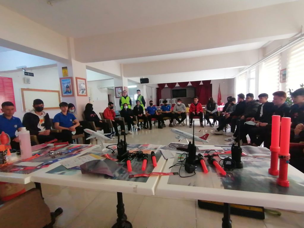 ULUBEY İLÇE MİLLİ EĞİTİM MÜDÜRLÜĞÜ MAYIS AYI DİJİTAL DERGİSİ by Ömer MEDİN - Ourboox.com