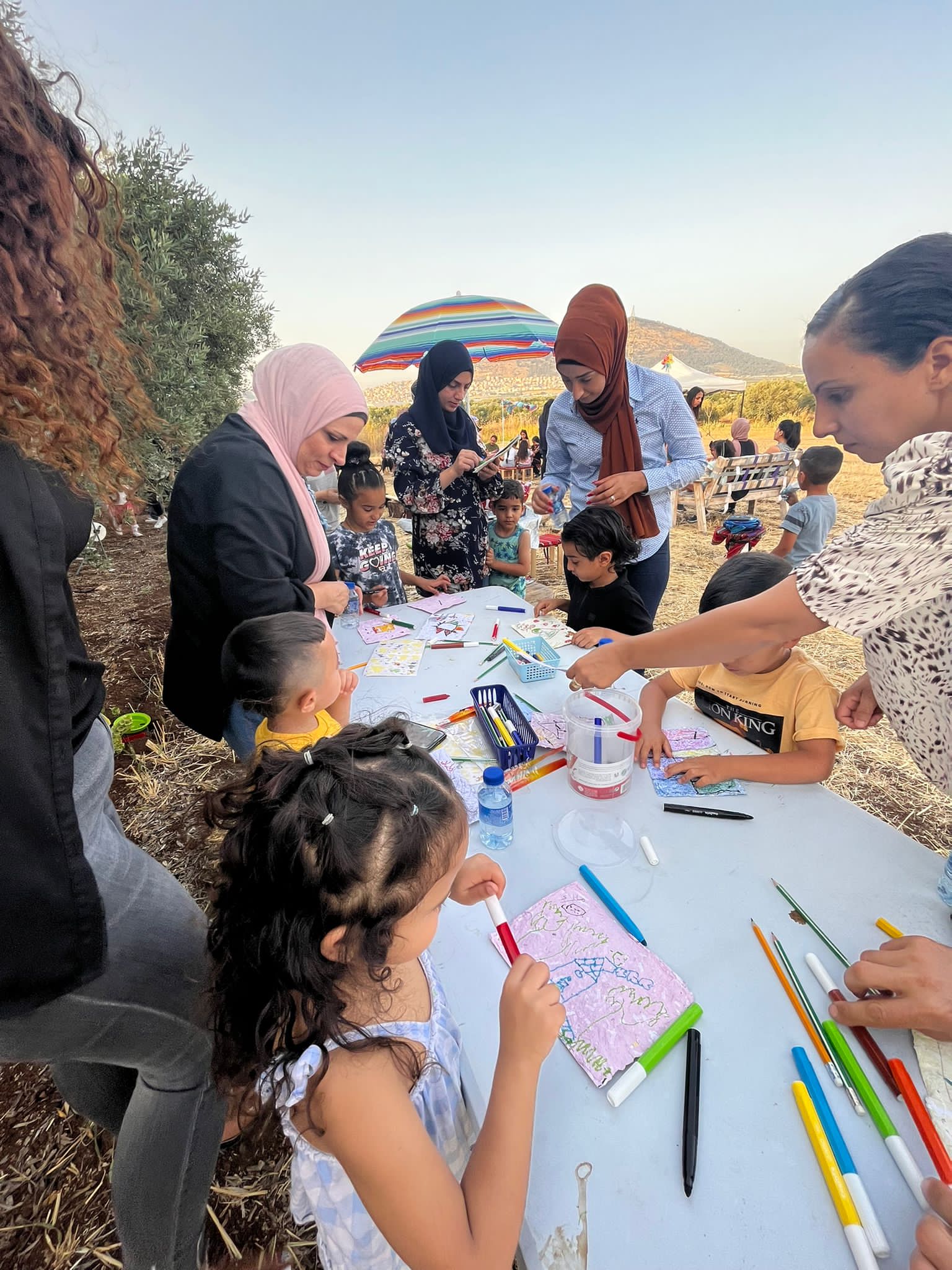 رحلة فنونيه by Fatmesaadi - Illustrated by فاطمه سعدي - Ourboox.com