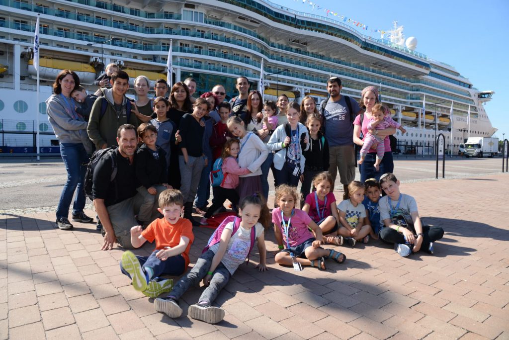 Traveling with my family by avigail - Ourboox.com