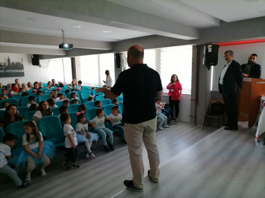 “We are children of the world” – Hand in Hand – Meeting in Turkey (2) by Tezcan Bayraktar - Ourboox.com