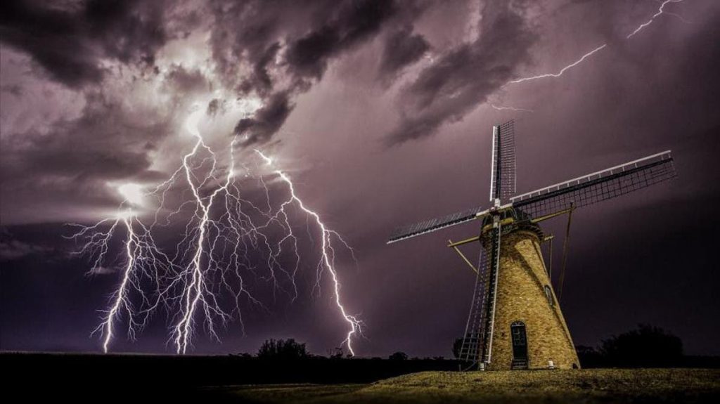 معلومات عن البرق by obaida - Ourboox.com