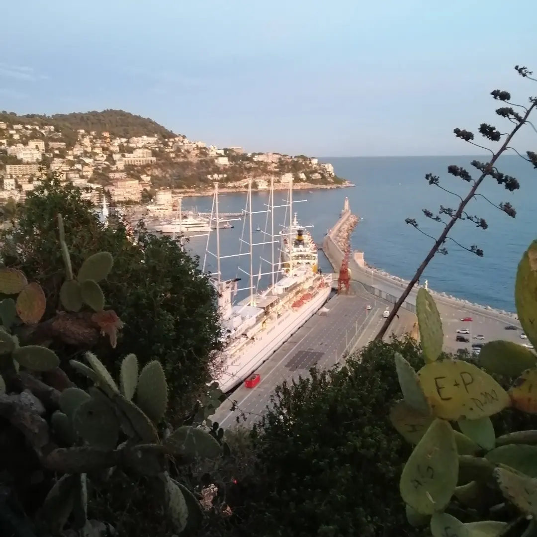 Competences and Awareness for a Multicultural Classroom by Annalisa - Illustrated by Annalisa Blè English Teacher - Ourboox.com