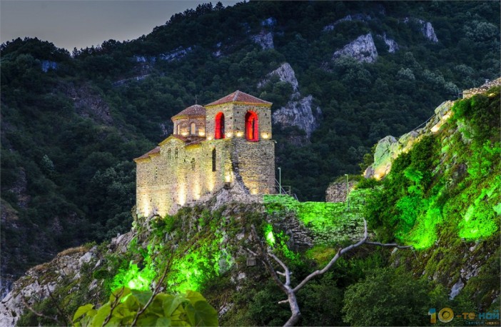 Project Work/Team Asenovgrad – Presenting Asenovgrad by Hristian Ushev - Ourboox.com