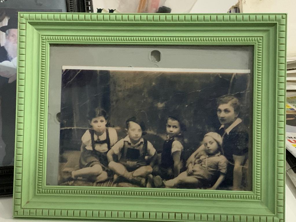 יהודית פרידמן by rotem shaiek - Illustrated by ויקי פרחמנקו ורותם סחייק - Ourboox.com