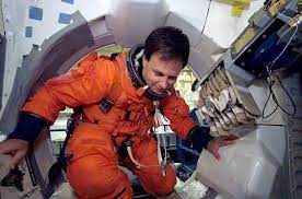 אילן רמון by amitbenamotz - Ourboox.com