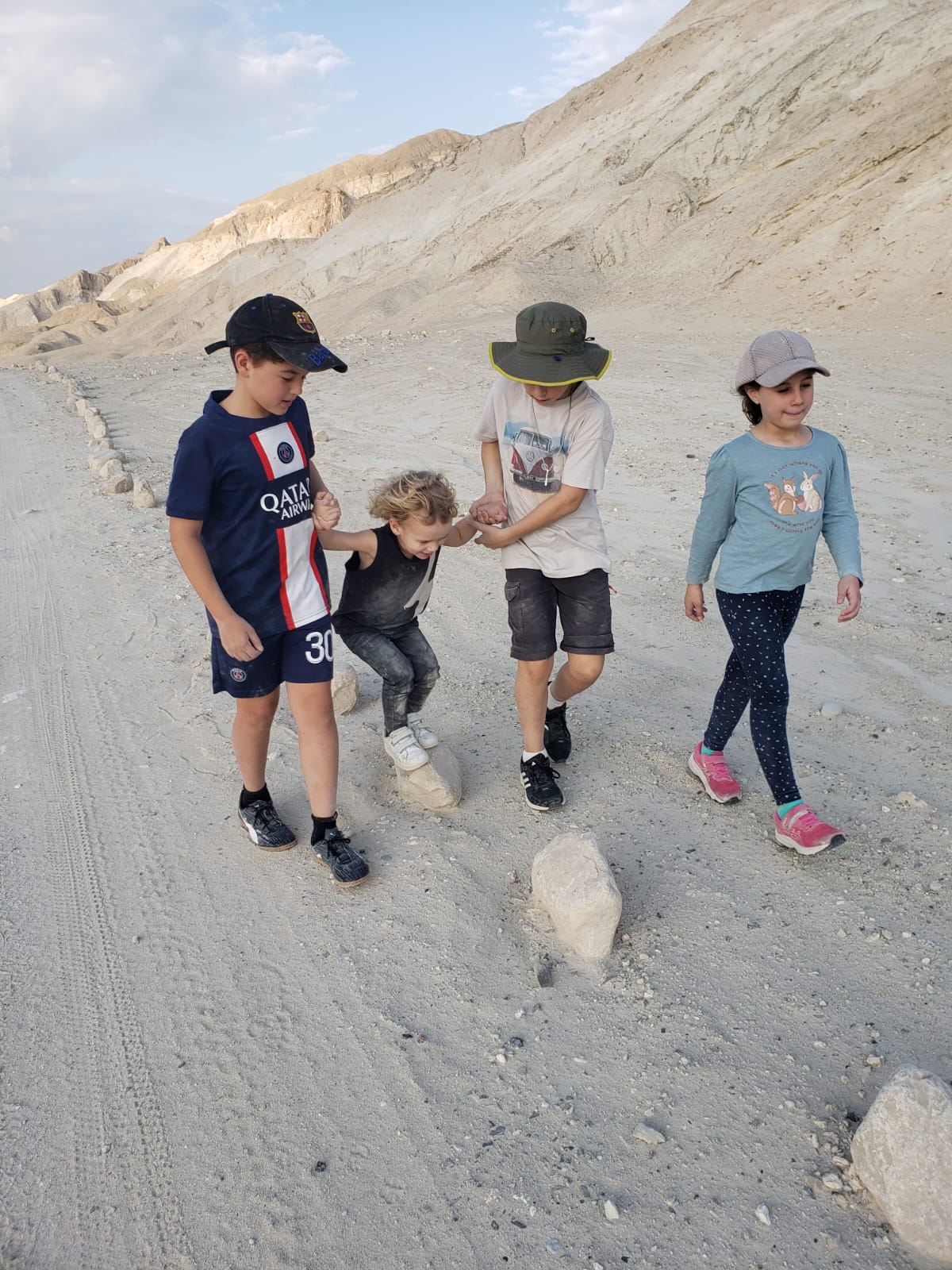 הסיפור על משפחת קלע by Keren - Ourboox.com