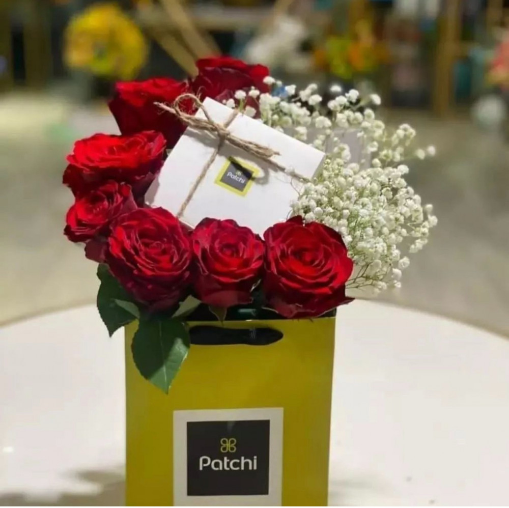 بوكيه ورد مع شوكولاته