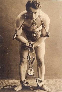 Harry Houdini by Hagar avidar - Ourboox.com