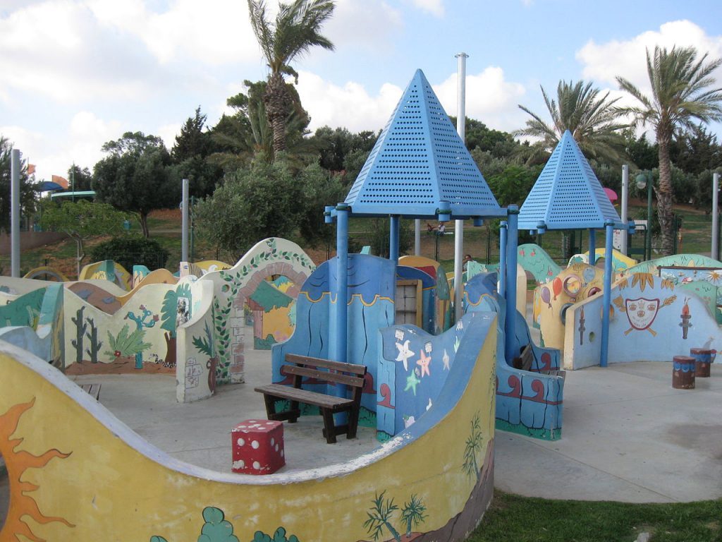 מסתגלים כמו הצבר by esraa.abyunois - Ourboox.com