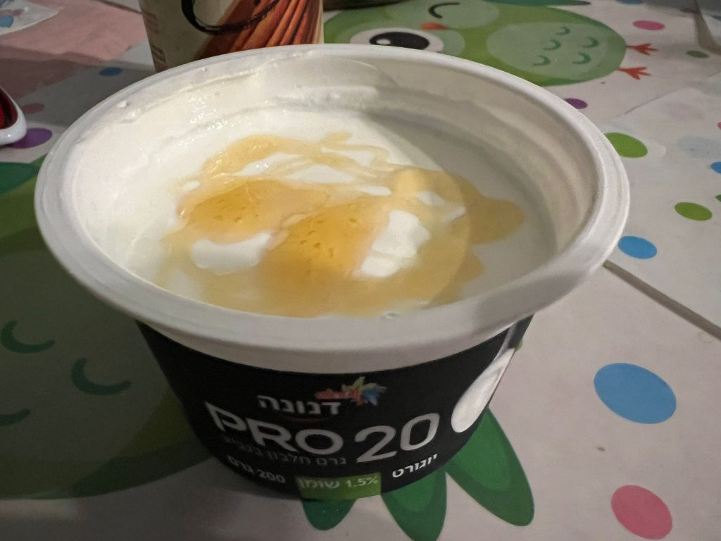 Mel’s Eating Habits by Inbarzichlinskey - Ourboox.com