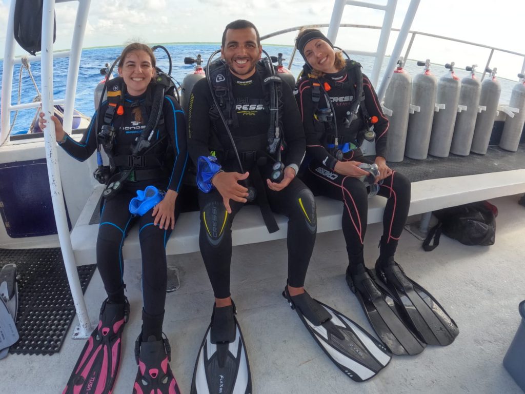 Under The Sea by mor goldstein - Ourboox.com