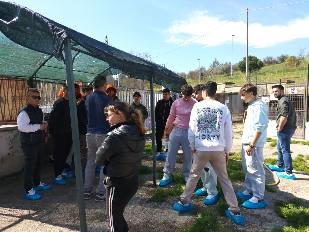 Noi cittadini in un mondo sostenibile by Alessio Pezzella - Illustrated by Pezzella Alessio, Mattia Motta, De Clerico Matteo, Strano Alessandro, Paoletti Christian, Benedetto Ferrara - Ourboox.com