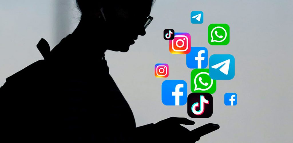 Social Networks by Maayan Berger - Ourboox.com