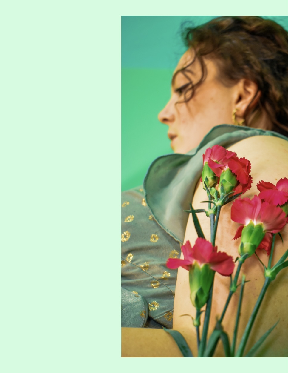 Femininity & Flowers by Amber Bradley by Amber Bradley - Ourboox.com