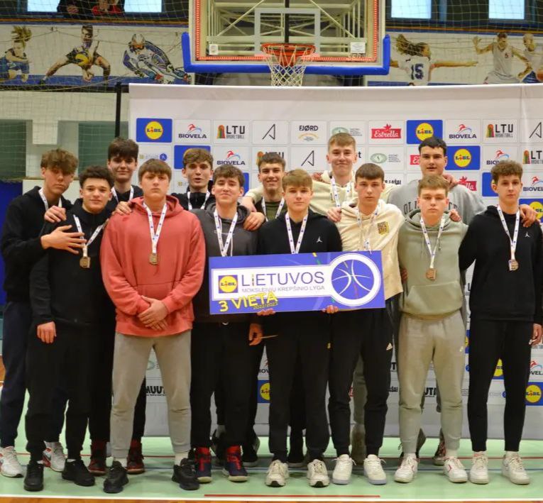 БАСКЕТБОЛ В КОЛЕДЖІ by HORBAN - Ourboox.com