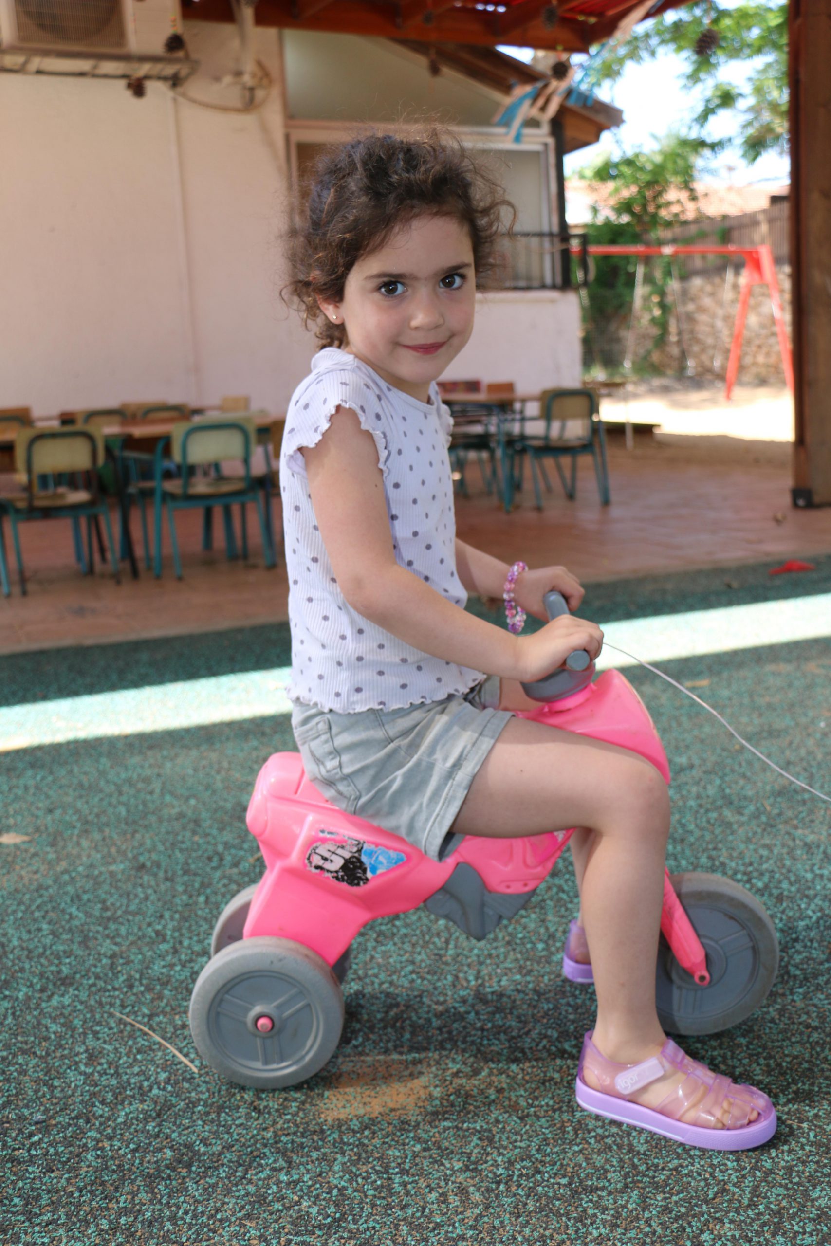 אלונה רואש by adi zilber - Ourboox.com