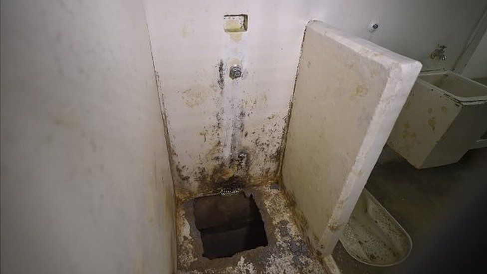 Trip to mount Everest: Moran Kimron, Yuval Solomon. by moran kimron - Ourboox.com