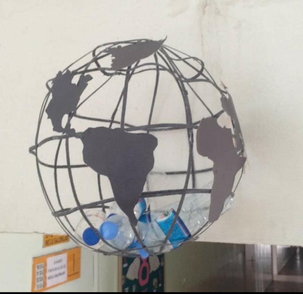 by Pelin Su E. - Illustrated by - Ourboox.com