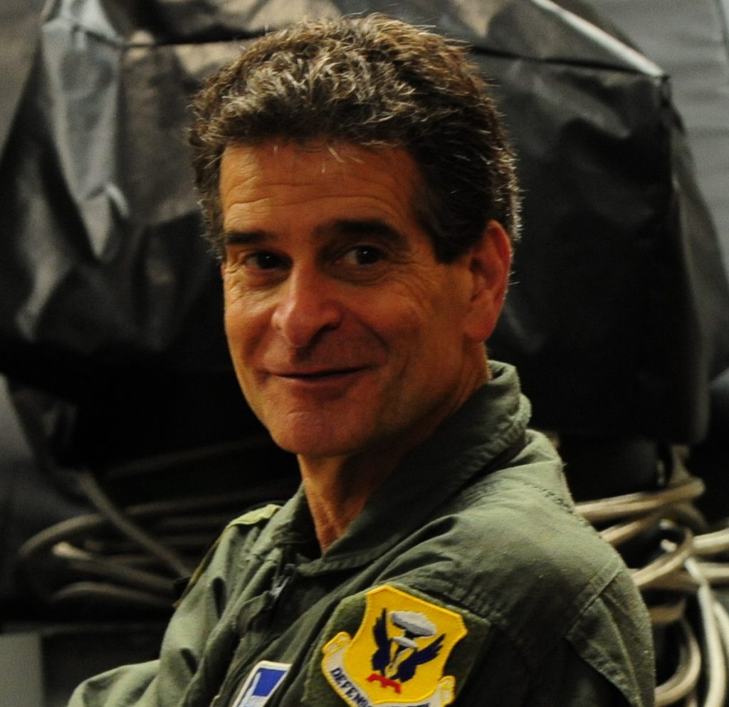 dean kamen by Yoav shalom - Ourboox.com