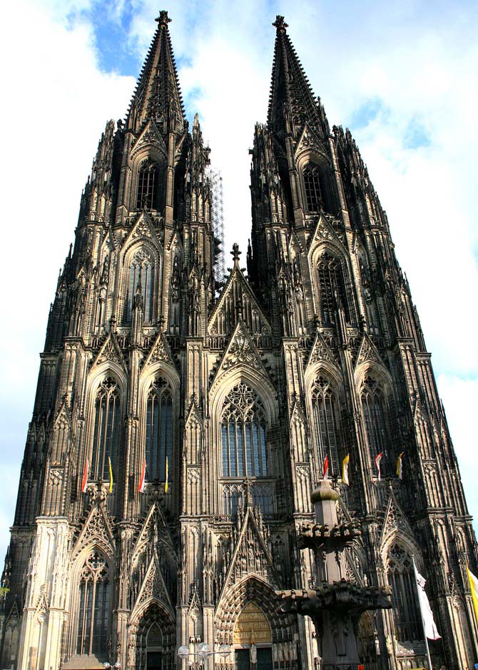 Мистецтво 11 клас by Nataliya  - Illustrated by   Віртуальна подорож.  Кельнський собор. Німеччина - Ourboox.com