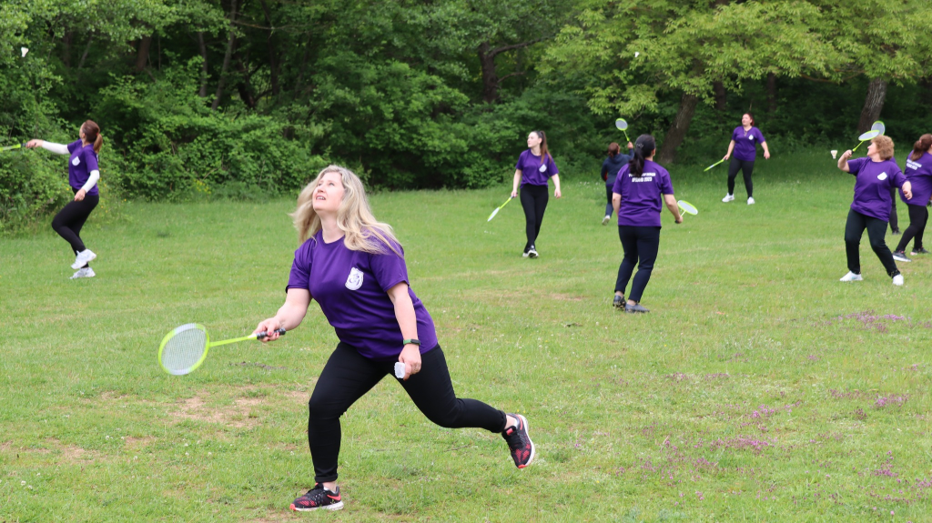 English lesson by Azis Murad - Ourboox.com