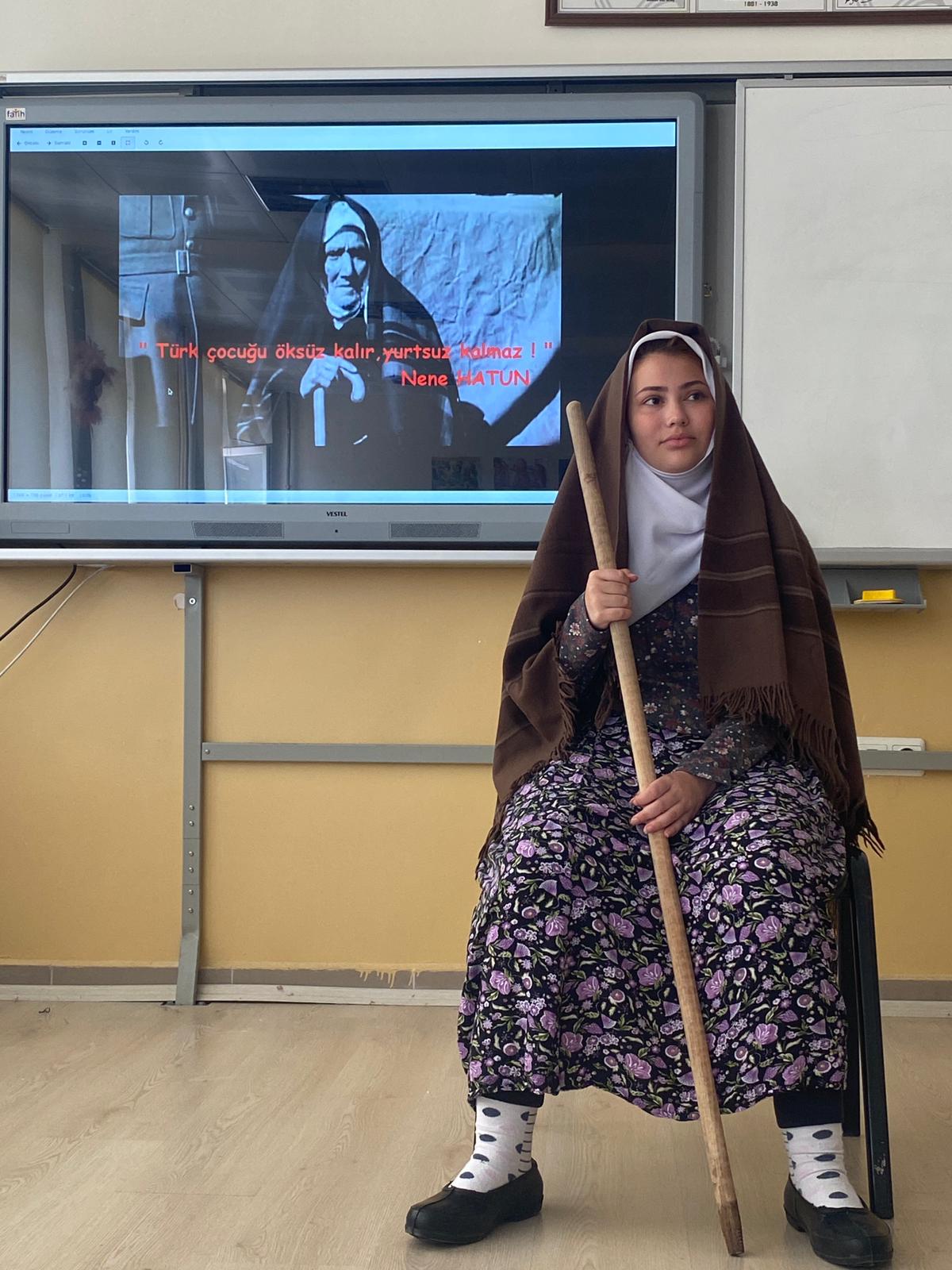 ÖRNEK ŞAHSİYETLER HAYAT BULSUN ! by mrym  - Ourboox.com