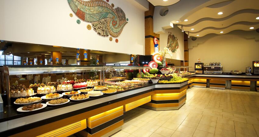 TRAVEL FOR 2 PERSON by Azime Orhan - Illustrated by Azime Orhan, Mustafa Abacı  - Ourboox.com