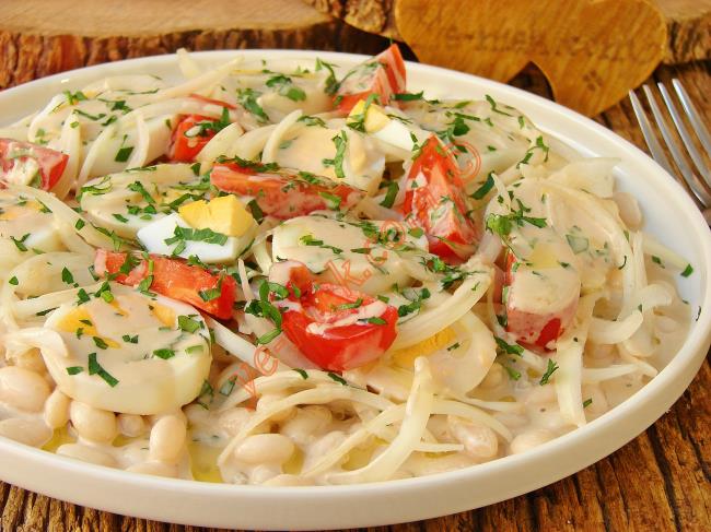 TRAVEL FOR 2 PERSON by Azime Orhan - Illustrated by Azime Orhan, Mustafa Abacı  - Ourboox.com